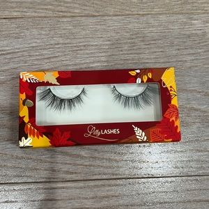 UNUSED LILLY LASHES